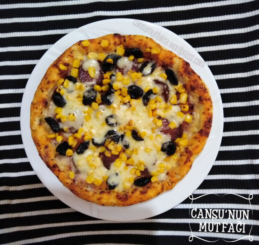 ev yapımı pizza tarifi kolay Cansu'nun Mutfağı